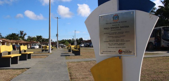 Prefeitura inaugura seis novas praças na sede do município e nos povoados