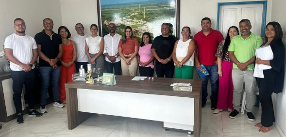 Primeira reuniãio de transição do governo municipal ocorre na sede da prefeitura