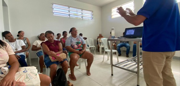 Palestra sobre sobre associativismo e cooperativismo ocorre no povoado Golfo