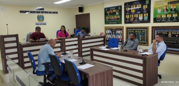 Vereadores de Pacatuba aprovam PL e Indicação que visam contratação para Saúde e reforma de unidade escolar